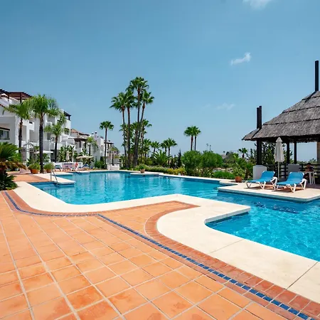 New Luxury Penthouse Rooftop Jacuzzi & Sea View ماربيا