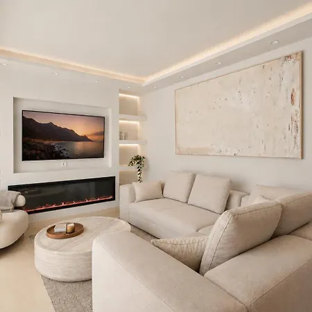 New Luxury Penthouse Rooftop Jacuzzi & Sea View *