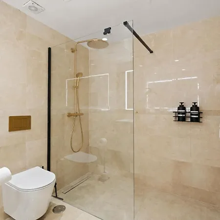 New Luxury Penthouse Rooftop Jacuzzi & Sea View فندق *