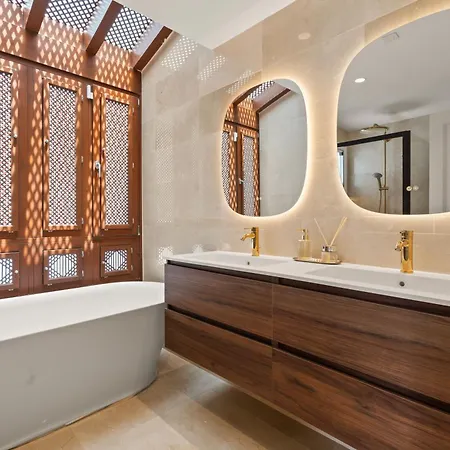 فندق New Luxury Penthouse Rooftop Jacuzzi & Sea View